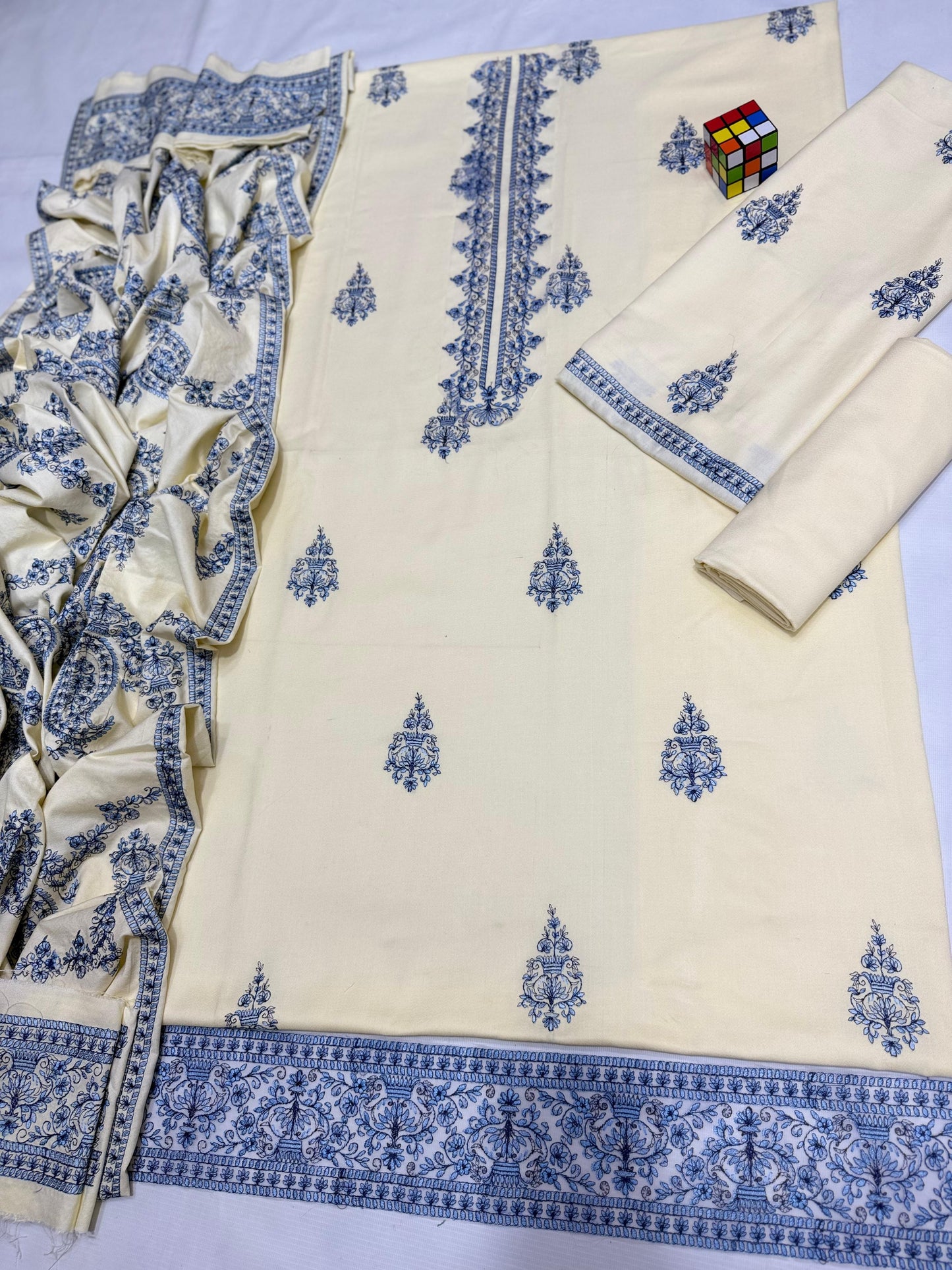 Bareeze 5011 Pure Dhanak Embroidered 3PC Winter Suit with Heavy Shawl (unstitched)