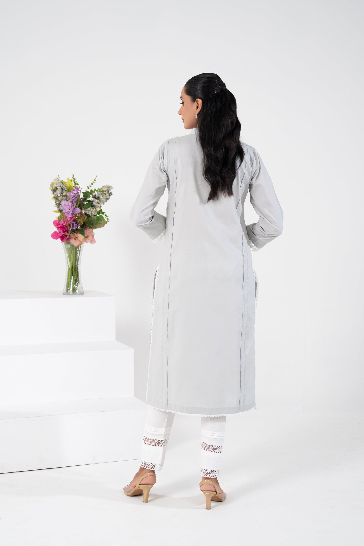 Lawn 2PC Dress - LR18