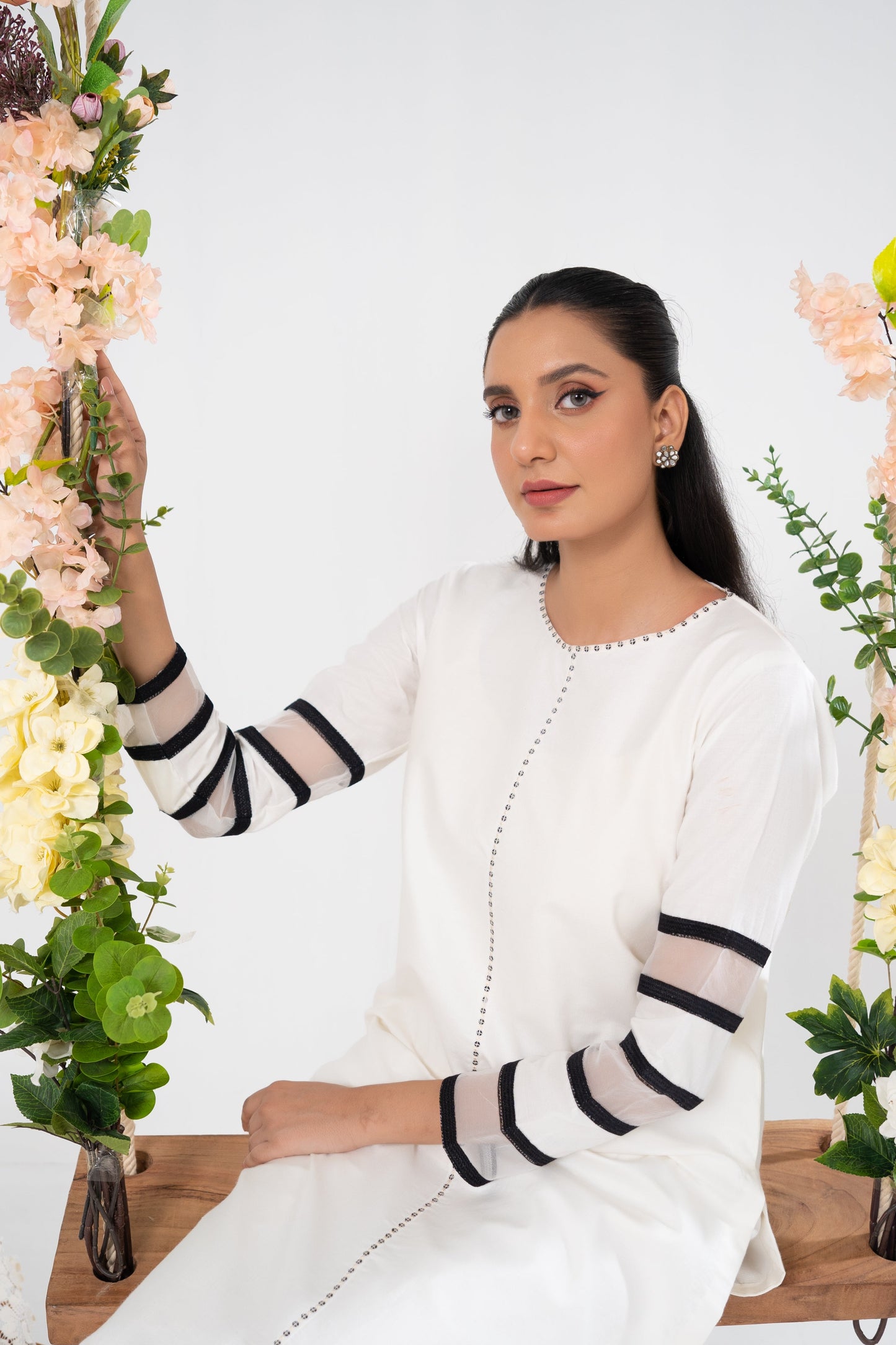 Lawn 2PC Dress - LR16