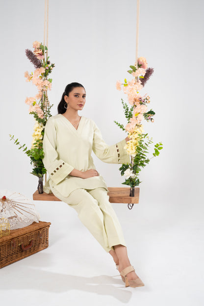 Lawn 2PC Dress - LR15