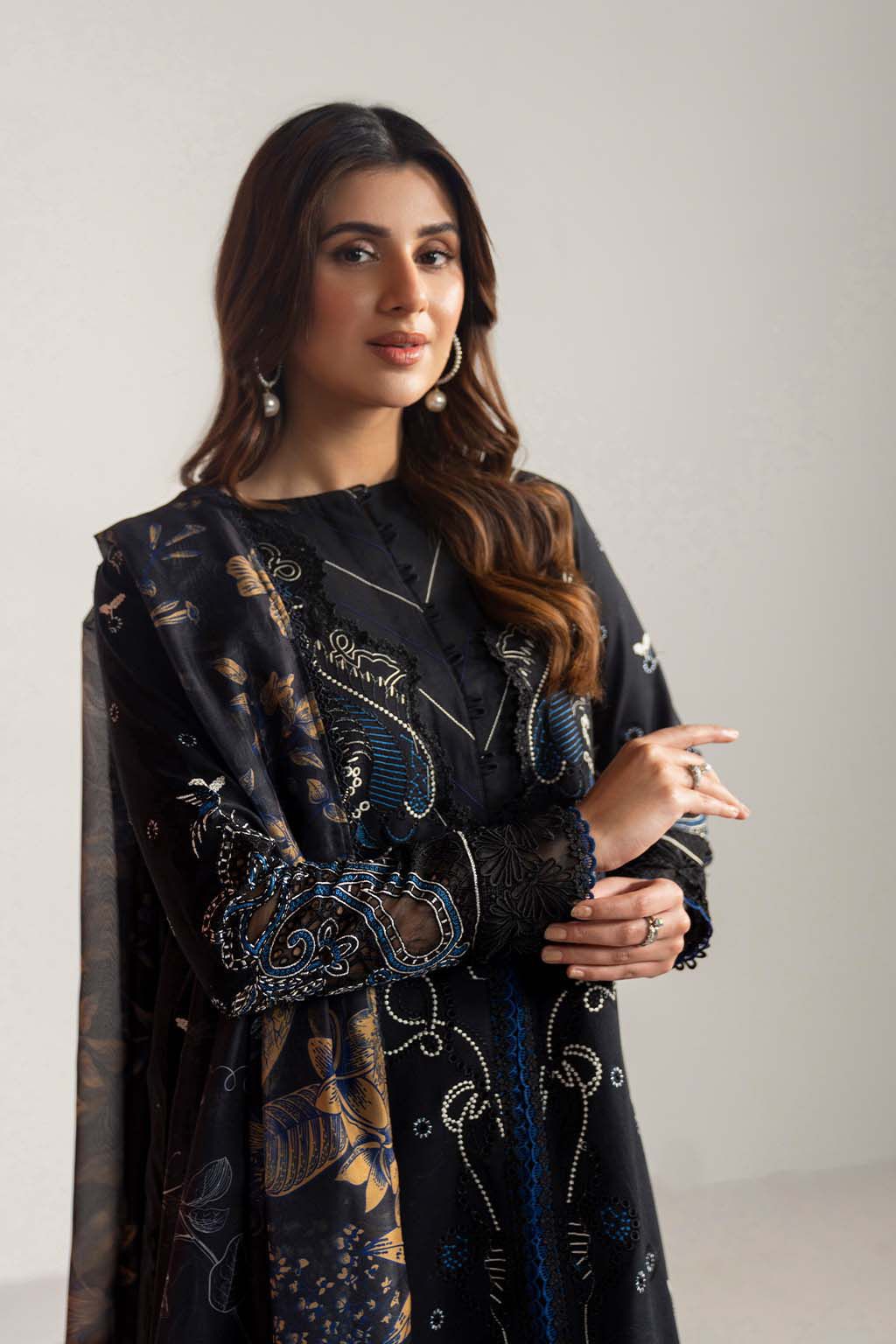 Neeshay 5055 Luxury Embroidered Dhanak 3PC Suit with Twill Wool Shawl (unstitched)