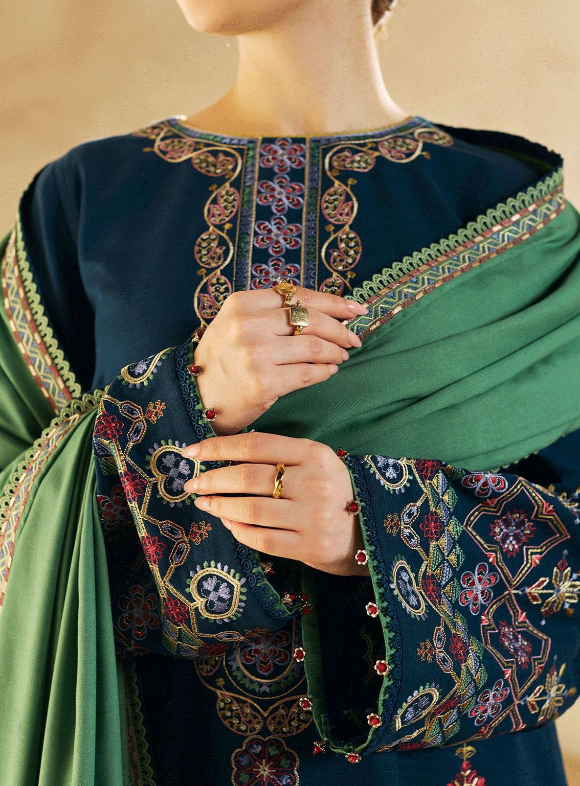 Zara Shahjahan 5012 Wool Dhanak Embroidered 3PC Winter Suit with Shawl (unstitched)