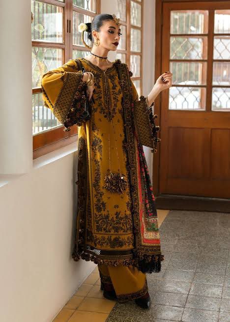 Hussain Rehar 5046 Dhanak Embroidered Winter Suit – 3PC with Wool Shawl (unstitched)