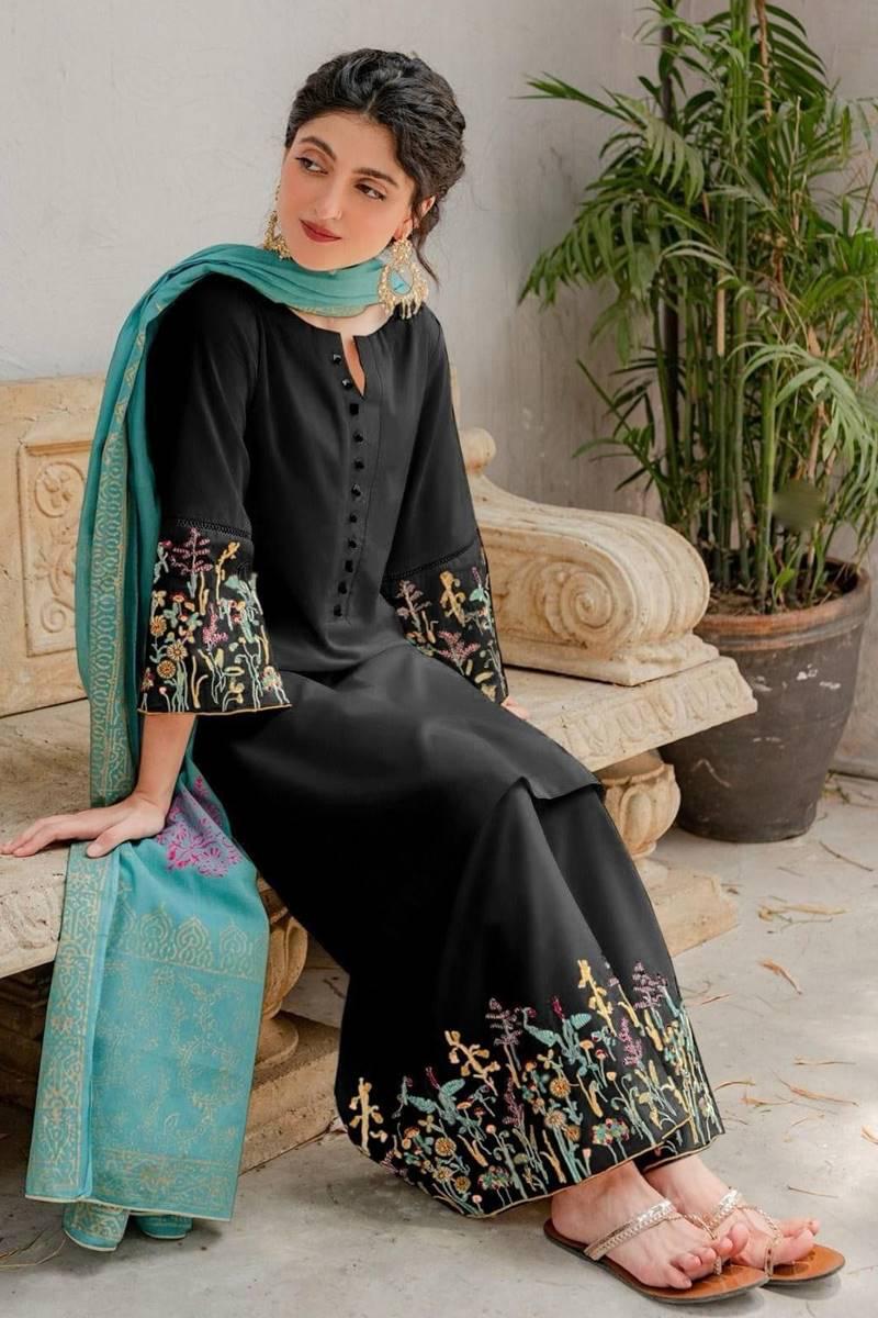 URGE PURE LAWN 3PC EMBROIDERED