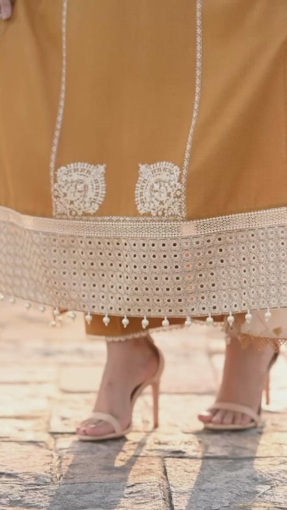 QALAMKAR 🟨 CATEGORY : DHANAK 3PC Embroidered VIRAL code